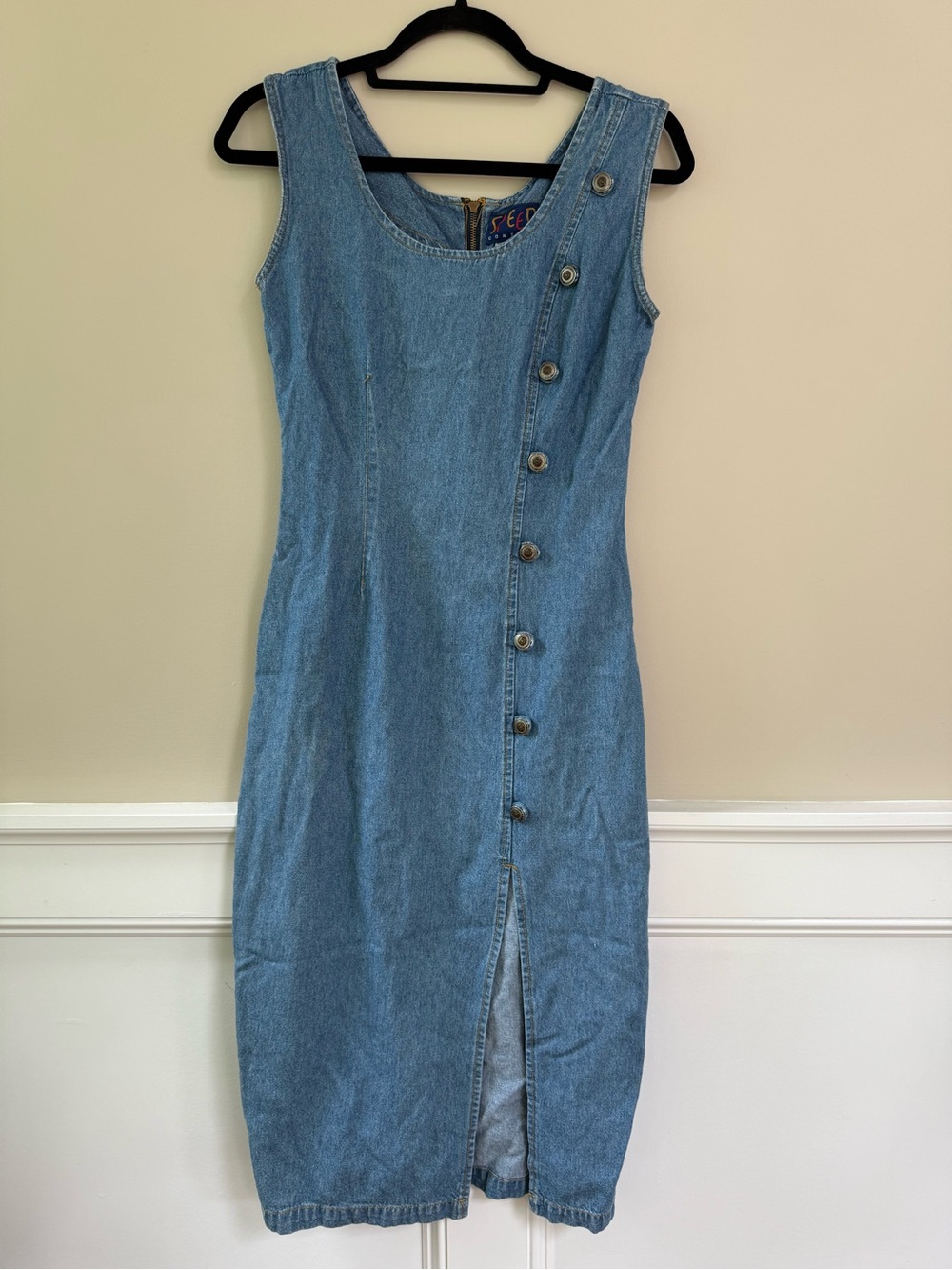 Vintage 90s Denim Button-Front cinched waist Midi Dress - 100% cotton